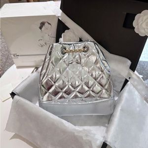 Chanei Designer Bucket Bag DesignerバックパックLuxurysハンドバッグLuxurysバックパックドローストリングバッグレディース財布とハンドバッグ5AトップQualit BXLM