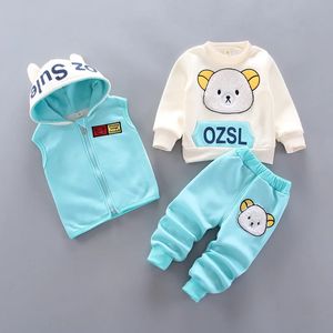Winter Baby Clothes Sets Autumn Cotton Thick Warm Suit Hooded Sweater Cartoon Cute Three-Piece Baby Girls Boy Fleece Outfit 240422