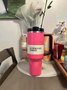 USA Redo att skicka Neon Quencher co-märke Spring Blue Winter Pink Holiday Red Chocolate Gold H2.0 40 Oz Thermos Cup med handtag Lock Straw rostfritt stål kaffe