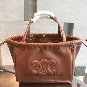 أكياس مصممة راقية للنساء Celli New Wholetring Rapertring Small Tote Bag Elegant Small Small Womens حقيبة واحدة كتف مائل محمول حقيبة نسائية محمولة 1TO1