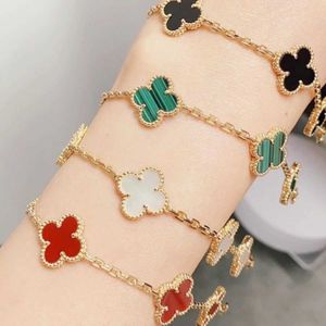 Small surprise bracelet global jewelry 15mm 18k Lucky Bracelet Fashion Luxury Flower with common Cleefly