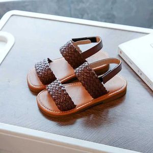 Sandallar Bahar Yaz Kızlar Çocuk Yeni Çocuklar Açık Ayak Toe Yumuşak Sole Anti-Slip Beach Ayakkabı Bebek Moda Prenses Ayakkabı Düz ​​Alt Sandal