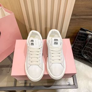 Designer Mui Mui Casual Shoes Spring Little White Shoes Womens Genuine Leather Amiu Home Thick Sole Used Dirty Shoes Casual Sports New Bread Shoes