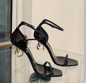 Designer sandaler kvinnor opyum sandal stilett klackar metall pump sandal läder klänningskor svart ljus bandage wrap klack skor