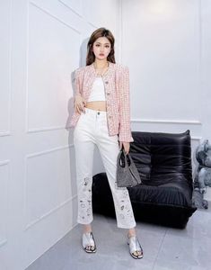 Chan New 2024 Womens Clothes CC Jacket avancerade jackor för kvinnor tweed rosa nya designer toppar kvinnor kvinnor kappa jackor kvinnor designer jacka kvinnor tweed jacka gåva