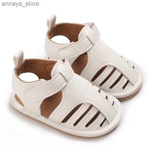 Sandálias de 0 a 18 metros de sapatos de bebê recém-nascidos para meninos e meninas verão pu mole de borracha sola anti deslize bebê primeiro passo sapatos de caminhada sandalsl240429