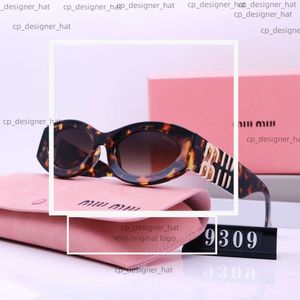 Mui Mui Okulary przeciwsłoneczne Designer MIUI OUN SUN SUN CLASSESSes Goggle Outdoor Beach Słońce Kieliszki dla mężczyzny Woman Okulasy Mieszaj 4 kolory Wysokiej jakości UV400 9485