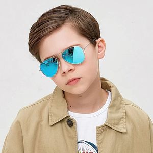 Klassische Kinder polarisierte Sonnenbrille Fashion Kinder Pilot Sonnenbrille Metall Rahmen Mädchen im Freien Goggle Brille UV400 240416