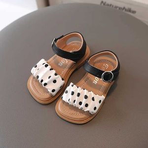 Sandals Summer New Girls round dot Sandals Baby Shoes Korean Fashion Princess Shoes Soft Sole Non slip Cow Rib Sole Childrens Shoes
