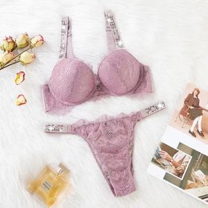 Bras Sets VS Push Up Bra Set Lace And Panty Sexy Women's Embroidery Deep V Lingerie Good Quality Pretty Underwear