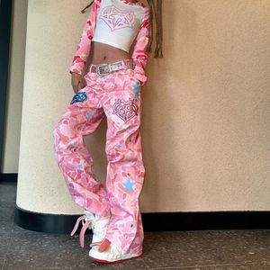 ヨーロッパとアメリカのファッションピンクカモフラージュ刺繍ストレートジーンズ女性男性Y2Kストリートヒップホップワイドレッグパンツ240425