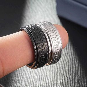 Band Rings Simple Titanium Steel Couple Rings Decompression Anti-anxiety RotatRfor Men Embossed Great Wall Pattern Jewelry Gifts J240429