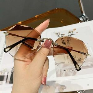 Sunglasses Classic Rimless Round For Women Sexy Gradient Oversized Sun Glasses Female Vintage Outdoor Big Frame GogglesUV400 H240429