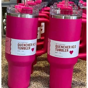 Schiff von USA Cosmo Pink Watermelon Moonshine H2.0 40 Unzen Becher Becher mit Silikongriff Deckel Strohwegstangen Auto Becher immer wieder kalten Wasserflaschen Ziel rot 0429