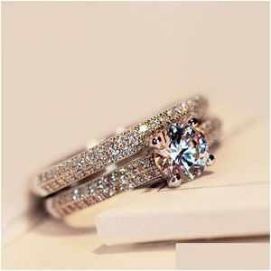 Band Rings Fake Diamond CZ Zircon Love Heart Designer för Women Charm Crystal Stone 2st Set Wedding Engagement Propose Nail Finger DHJ2C