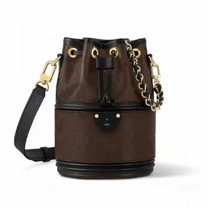 Ladies Designer Eimer Beutel beschichtete echte Leder -Umhängetasche Mode -Kordelschließe Handtasche Abnehmbares Riemen Crossbody Tasche Tasche Geldbeutel