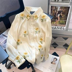 Women's Blouses Vintage Shirt Flower Embroidery Beautiful Oversized Top Female Long Sleeve Korean Fashion Chic Elegant