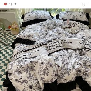 Bedding Sets Home Textiles Set Bed Sheet Pillowcase Duvet Cover Bedspread On The Nordic Gothic Nantong