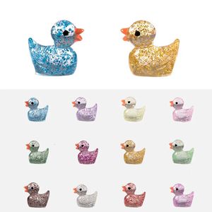 50pcs Mini Ducks Pailletten Miniatur Duck Harz Dekoration Süßes Figur Fairy Garden Accessoires Home Decor DIY Doll House 240430