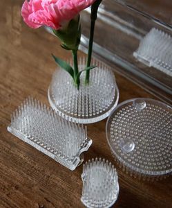 Japanese ikebana kenzan plastic flower base holder floral frog pin needles fixed tools kenzans suitable for glass pot 2106156972420