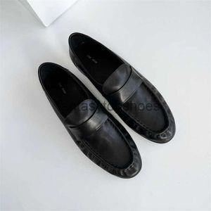 O calcanhar da fila de calcanhar pequeno TR redondo cabeça grossa sapatos de lefu para mulheres 2023 Novo confortável sapatos de couro de couro baixo de salto baixo 3o4x 2024