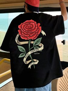 Kırmızı Güller Şeritlere sarılmış Giysiler Baskı Erkekler Pamuk Nefes Alabilir Tee Büyük Boy Casual Gevşek Tshirts Kısa Kollu 240425