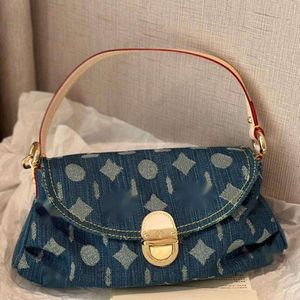 Shoulder Bags Evening Bags Denim Blue Handbags Women Vintage Designer Shoulder Bags Jeans Undershoulder Hobo Purse Clutch Totes Old Flower V Handbag Crossbody Bag