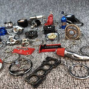 Keychains Lanyards Creative Speed ​​Gearbox Keychain Gear Head Pendant For Car Keys Turbo Wheels Broms Discs Charms stötdämpning Nyckelhållare Q240429