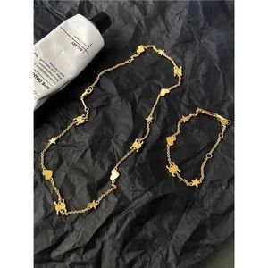 مصممي المجوهرات سوار سوار للسيدات الأزياء الفاخرة حزام C مصمم الأساور الذهبية الكلاسيكية قلادة Simpie Style 1176