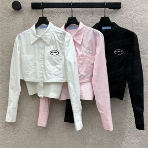 Camas de duas peças falsas Tops de colheita feminino designer camisetas bordadas de letras bordadas blusa de manga longa top