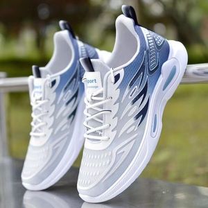 2024 Spring and Autumn New Mesh Sports Shoes Soft Sole Breathable Outdoor Casual Running Shoes GAI