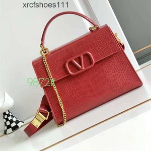 Женская роскошная новая пряжка vallentiiino crocodile bag Официальный продукт vsling продукт Napa Style Lady High-end Пары кожаных рисунков.