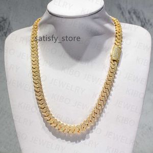 Anständig design 12mm bredd 925 Sterling Silver Iced Out Moissanite Hip Hop Iced Out Cuban Link Chain