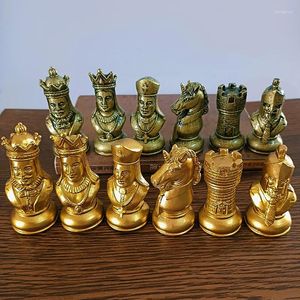 Figurine decorative Golden Bronze Chess Pieni da tavolo Accessori International Statue Decorazioni per la casa Ornamenti di scacchi di scacchi