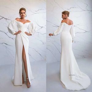 Sexy Cheap Simple Mermaid Dresses Off Shoulder Long Sleeves High Side Split Bridal Gowns Hollow Back Sweep Train Wedding Dress Robe 0430