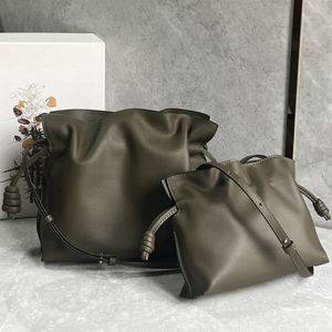 Borse 2024 Flamenco Guida benedizione in pelle Mini Piccolo secchio da donna con una borsa di nuvola portatile da portata a una spalla