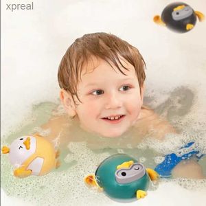 Bath Toys Cartoon Childrens Dusch Clockwork Pulling Toy Little Ducks som spelar på vattnet Little Crabs Baby Summer Badrum Simning Toywx