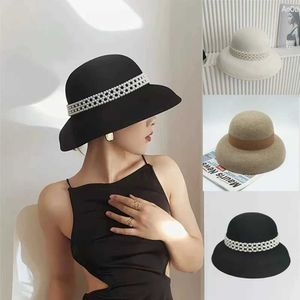 Wide Brim Hats Bucket Hats Autumn Winter 100% Wool Hat Bell Hat Womens French Elegant Retro Hepburn Autumn and Winter Celebrity Pearl Wool Felt Bucket Hat J240429