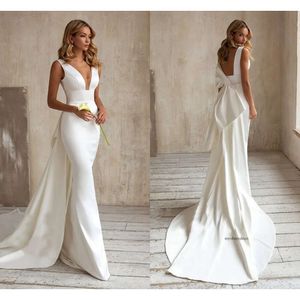 Simple Mermaid Wedding Dress Spaghetti Straps Sexy Deep V-Neck Sleeveless Satin Open Back With Bow Tie Sweep Train Bridal Gown Custom Made 2024 0430