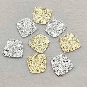 Ankunft18x18mm 100pcs Messing Anhänger Wrinkle Trapezoidcharm für Halskette Ohrringe DIY TEILE JEWEWELRY FOLLENTEN 240416