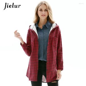 Kvinnor Bluses Winter Europe Fleece Shirt Fashion Hooded Red Plaid Shirts M-3XL Size Casual Longeeved Tops Warm Blusas