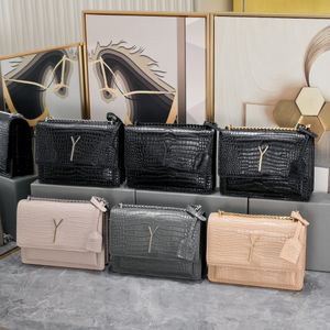 Classic Designer Women's Handbag Brand Luxury Shoulder Bag Chain Fashionable Character and Outstanding Elegance Mother Handheld Shoulder Bag AAAAA HHH1737