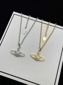 Modemärkesdesigner hänge halsband brev viviane chokers lyxiga kvinnor smycken metall pärlhalsband cjeweler westwood för kvinnokedja 1155ess