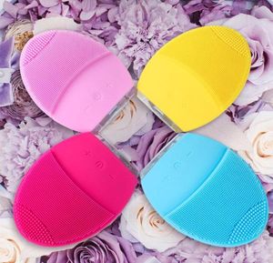 Powered Facial Cleansing Brush Silicone Cleanser Waterproof USB uppladdningsbar hudvård Massage Mini 2 Face Cleaning Brush7135058