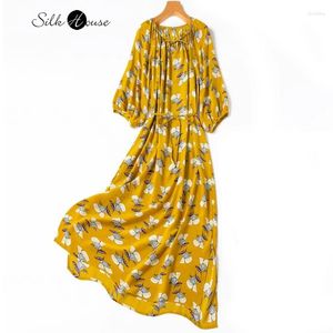 Sukienki swobodne 2024 Moda damska wiosna naturalna Mulberry Silk Crepe de Chine Yellow Holiday Style Sukienka z dekoltem w stylu wakacyjnym