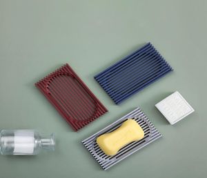 Creative Silicone Shape Soap Box Drain Holder Box Bathroom Supplies Shower Storage Nonslip Dish Gadgets3142971