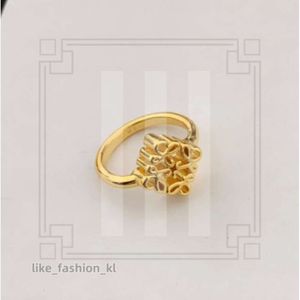 Lowew Top Ring Новое модное кольцо.