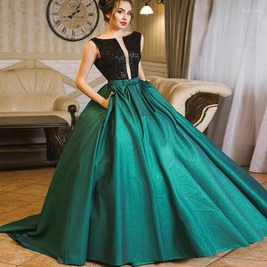 Partykleider schwarz -grüne ärmellose lange Abschlussballkleid Top mit Bogen Satin bodenlange Ballkleid Abendkleider 2024