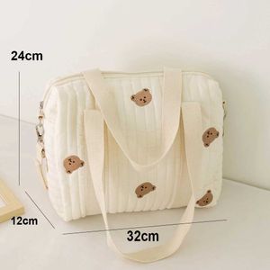 Bolsas de fraldas com zíper Bordado de fraldas acolchoadas Organizador de bolsa de fraldas Maternidade Bolsa para carrinho Mommy Mommy Bolsa de ombro de ombro Viagem grande de passeio de passeio D240429