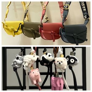 Designer Saddle Bolt Puzzle Bolsa de ombro feminina Flha de couro da moda FLAP BANDA BANDA BANDA BANDO BOLHA Bordada Bolsa de ombro largo Crossbody com caixa